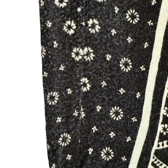 H.I. P Retro Aztec Tribal Soft White Black Y2K Flare Bell Pull on SZ M #1943 - Picture 3 of 14